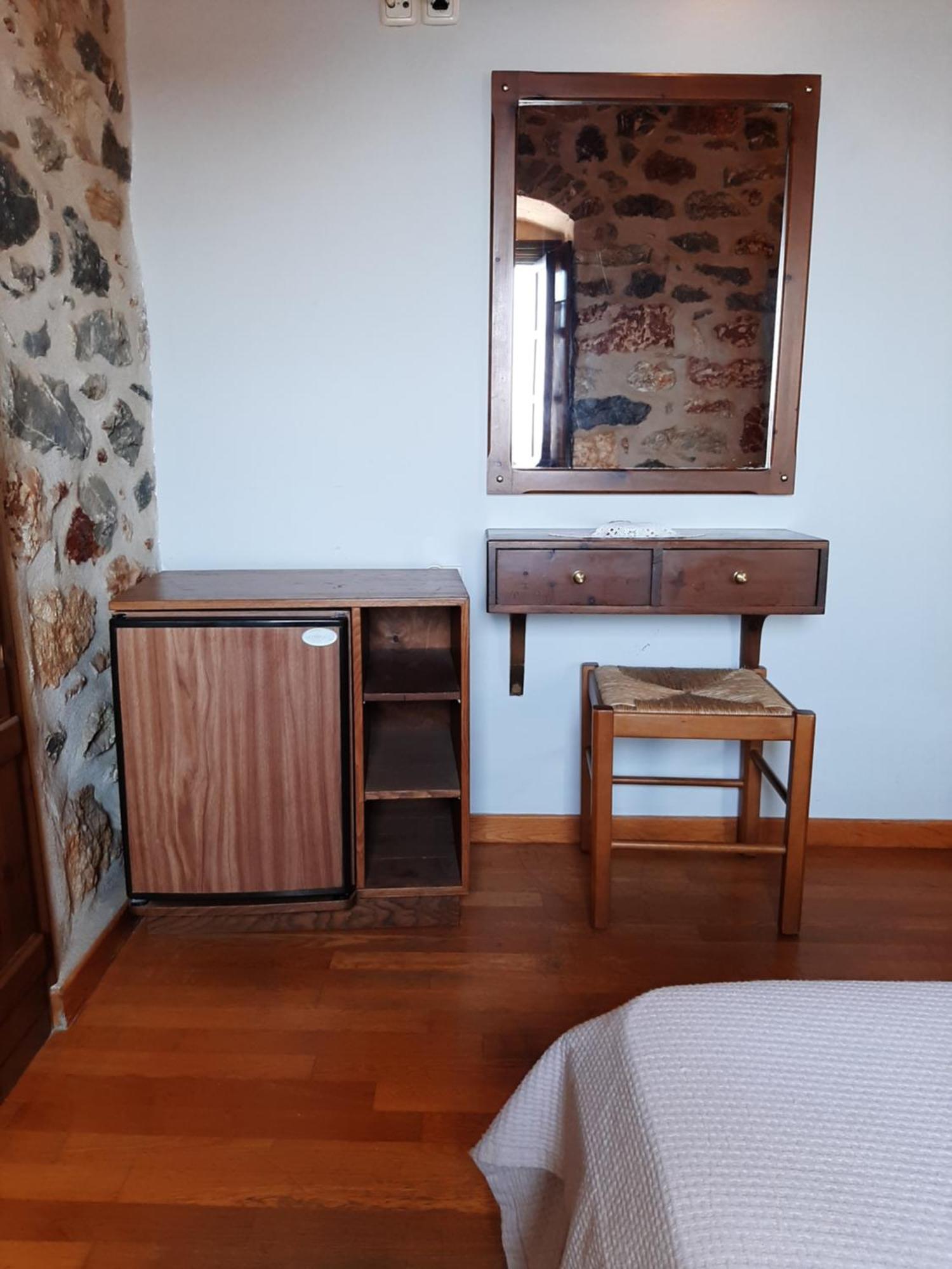 Pyrgoi Theodorakaki: O Gerolimenas Hotell Rom bilde
